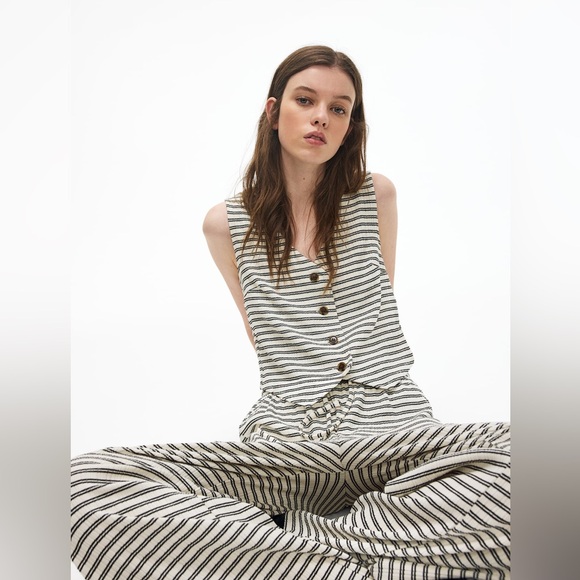 H&M Rib-Knit Vest - Size Medium - Picture 4 of 8